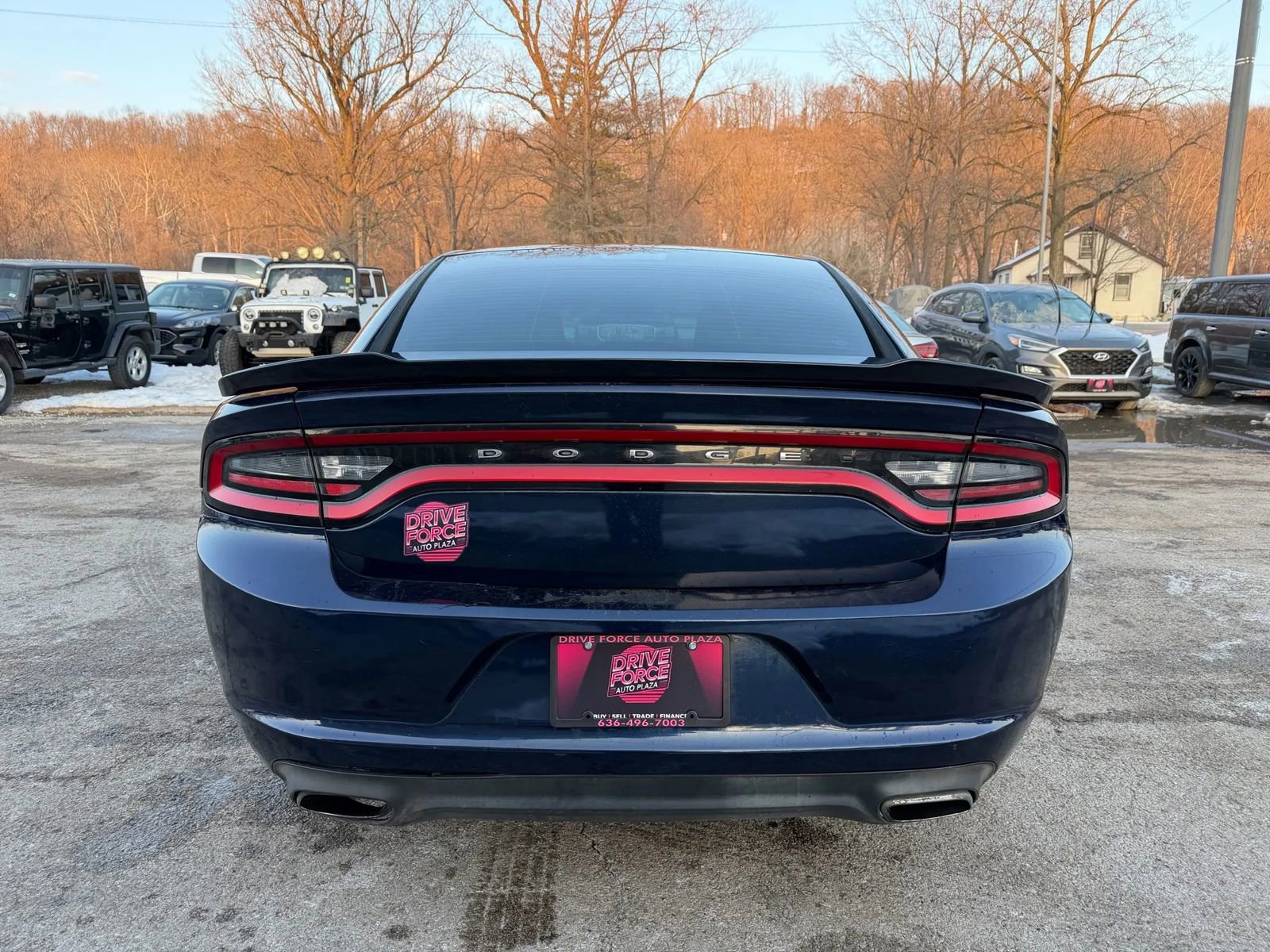Used 2017 Dodge Charger SE image 6