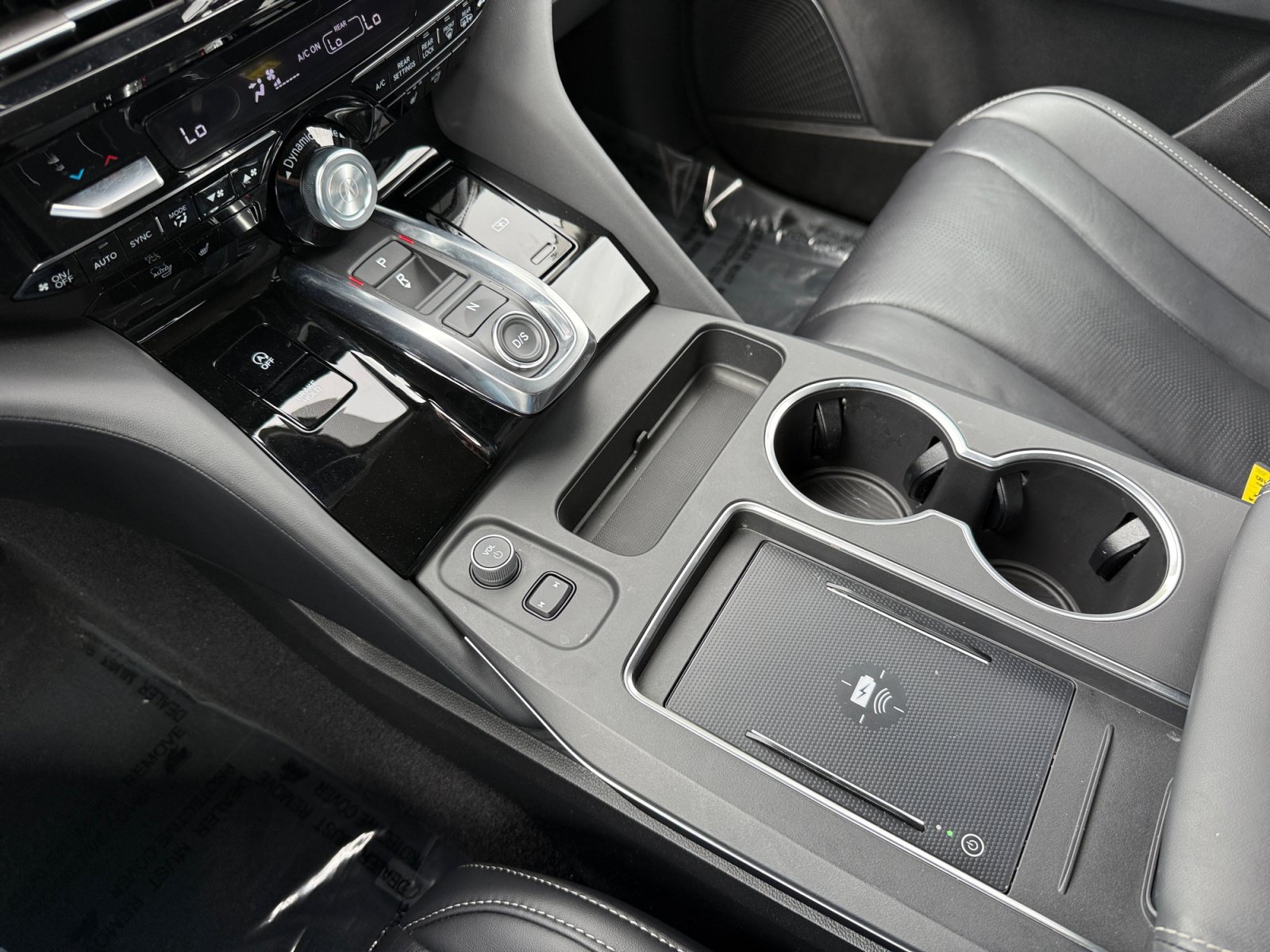 Used 2025 Acura MDX w/ Technology Package FWD image 13