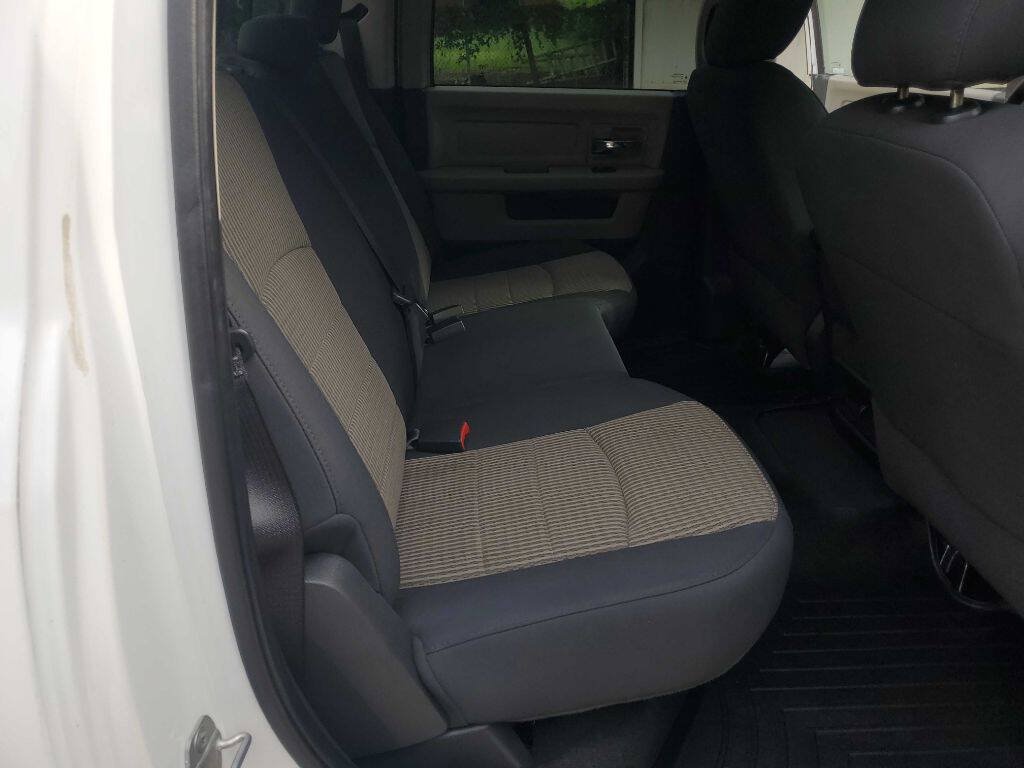 Used 2012 RAM 1500 Classic SLT AWD/4WD image 29