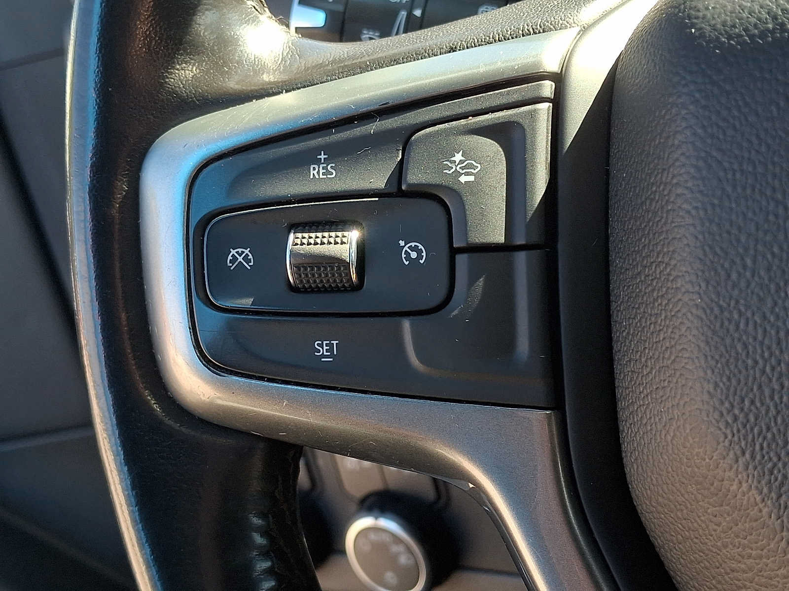 Used 2023 Chevrolet Tahoe LT AWD/4WD image 22