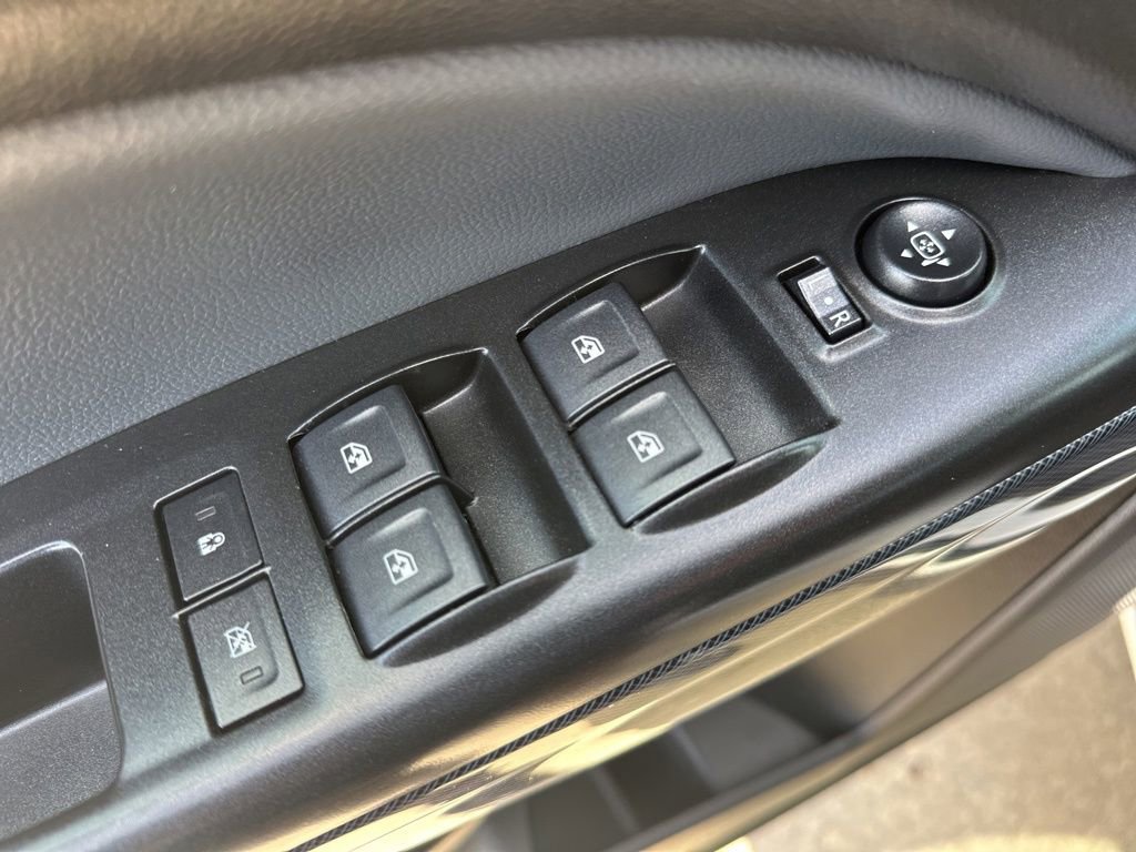 Used 2018 Chevrolet Colorado Z71 image 17