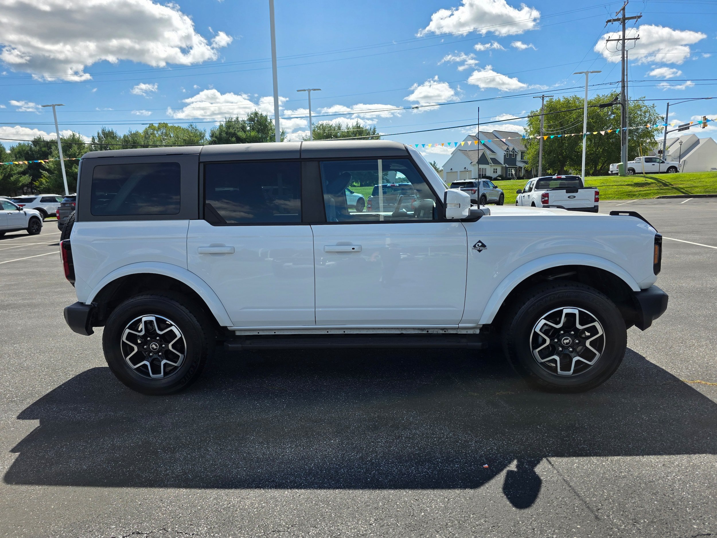 Certified 2023 Ford Bronco Outer Banks AWD/4WD image 6