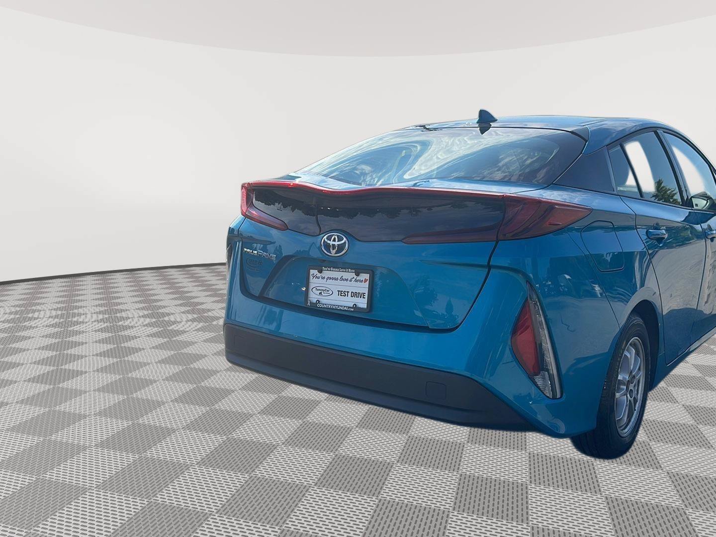 Used 2017 Toyota Prius Prime Premium FWD image 4