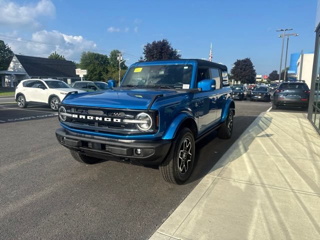 Used 2023 Ford Bronco Outer Banks AWD/4WD image 7