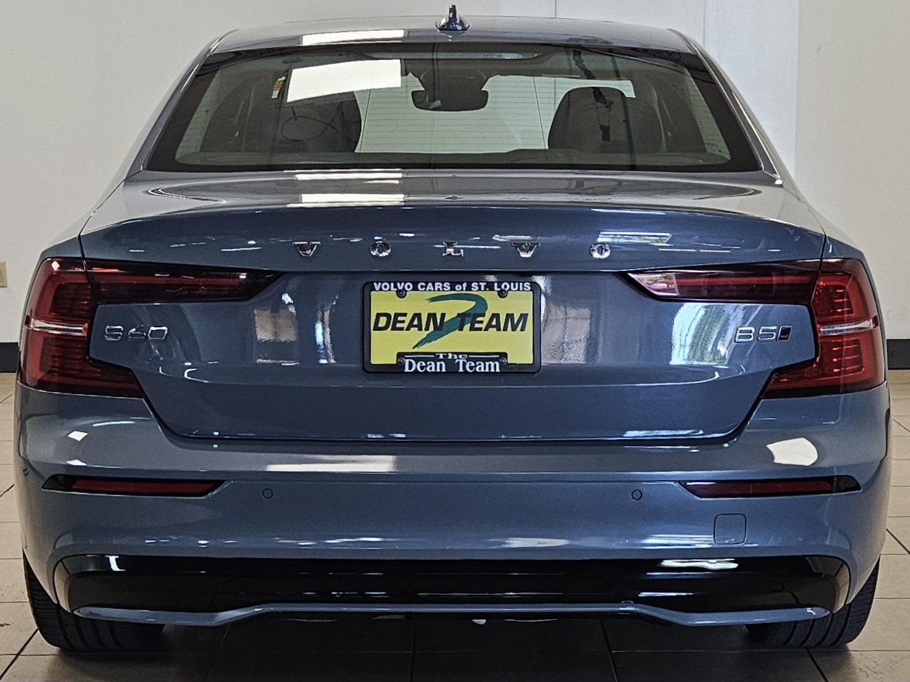 Used 2024 Volvo S60 B5 Ultimate image 7