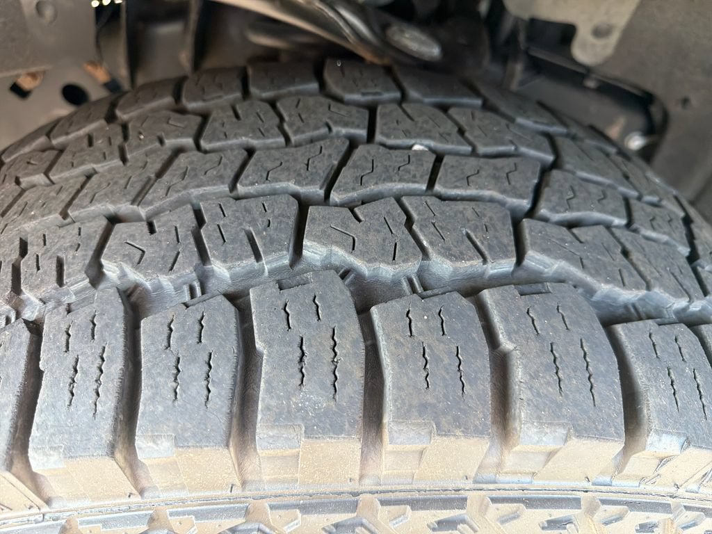 Used 2015 Ford F150 Lariat AWD/4WD image 13