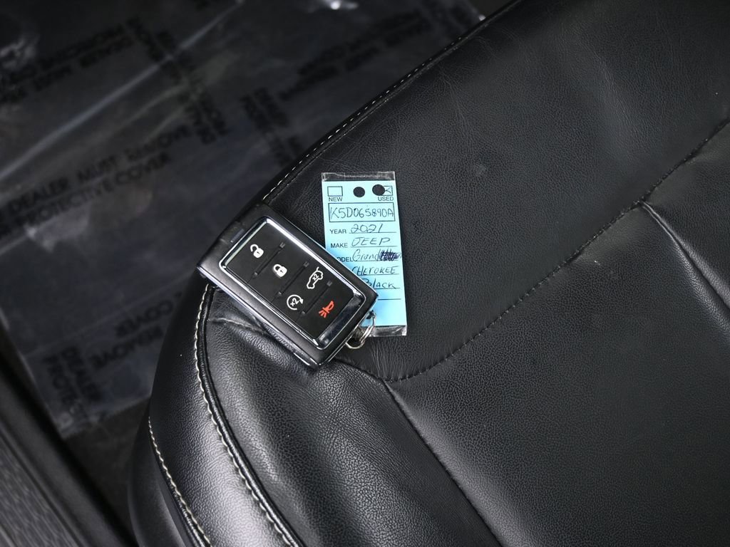 Used 2021 Jeep Grand Cherokee L Limited image 19