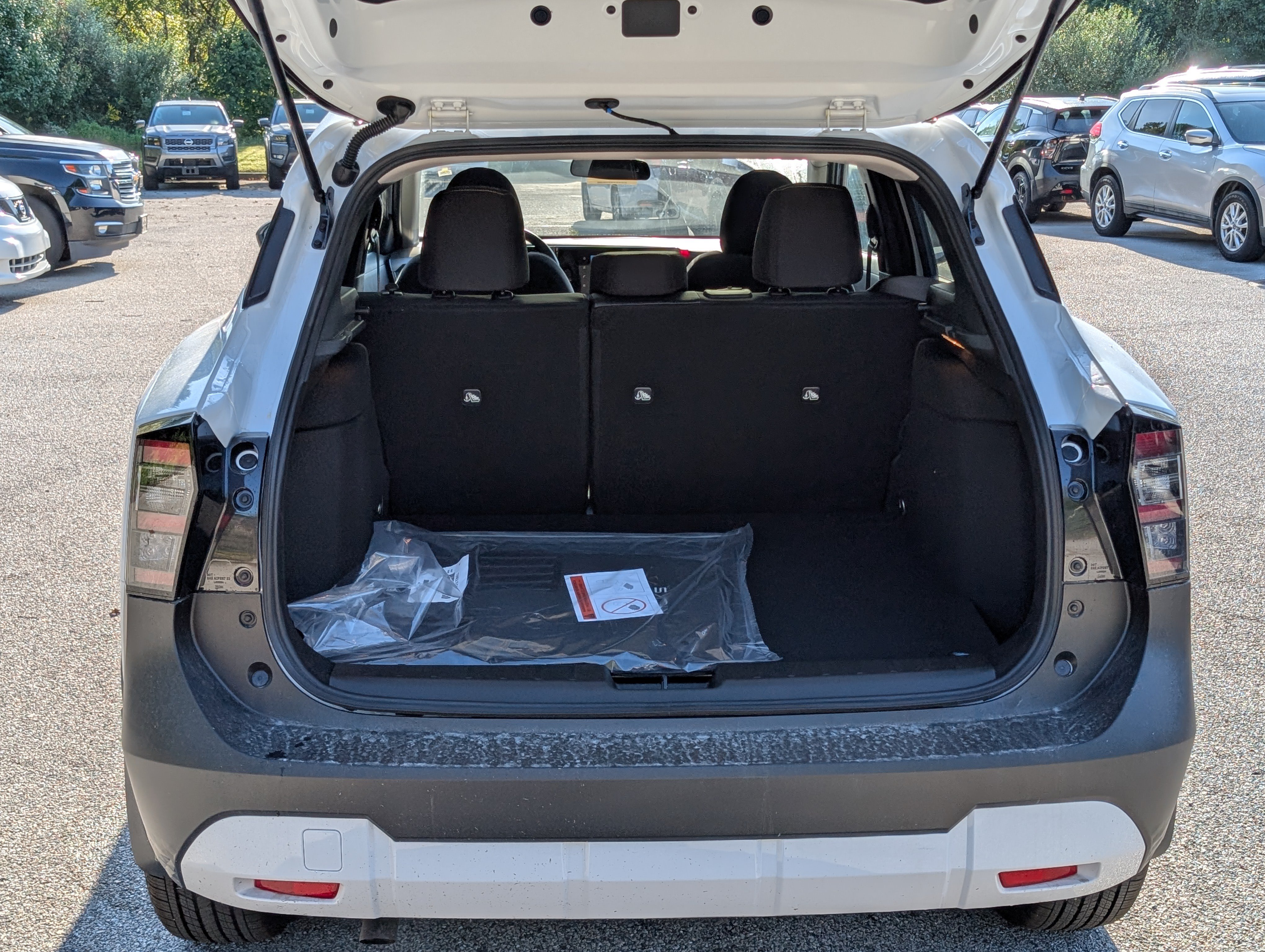 New 2027 Nissan Kicks SV w/ SV Premium Package AWD/4WD image 9