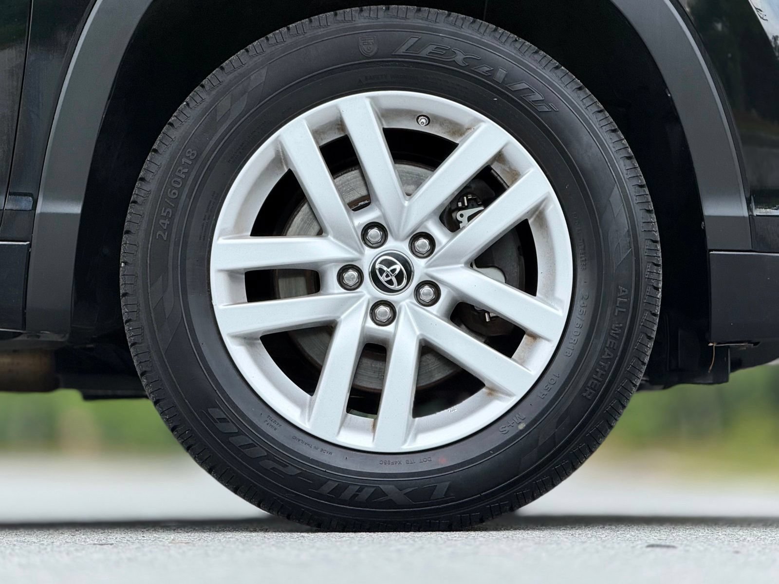 Used 2016 Toyota Highlander LE FWD image 21