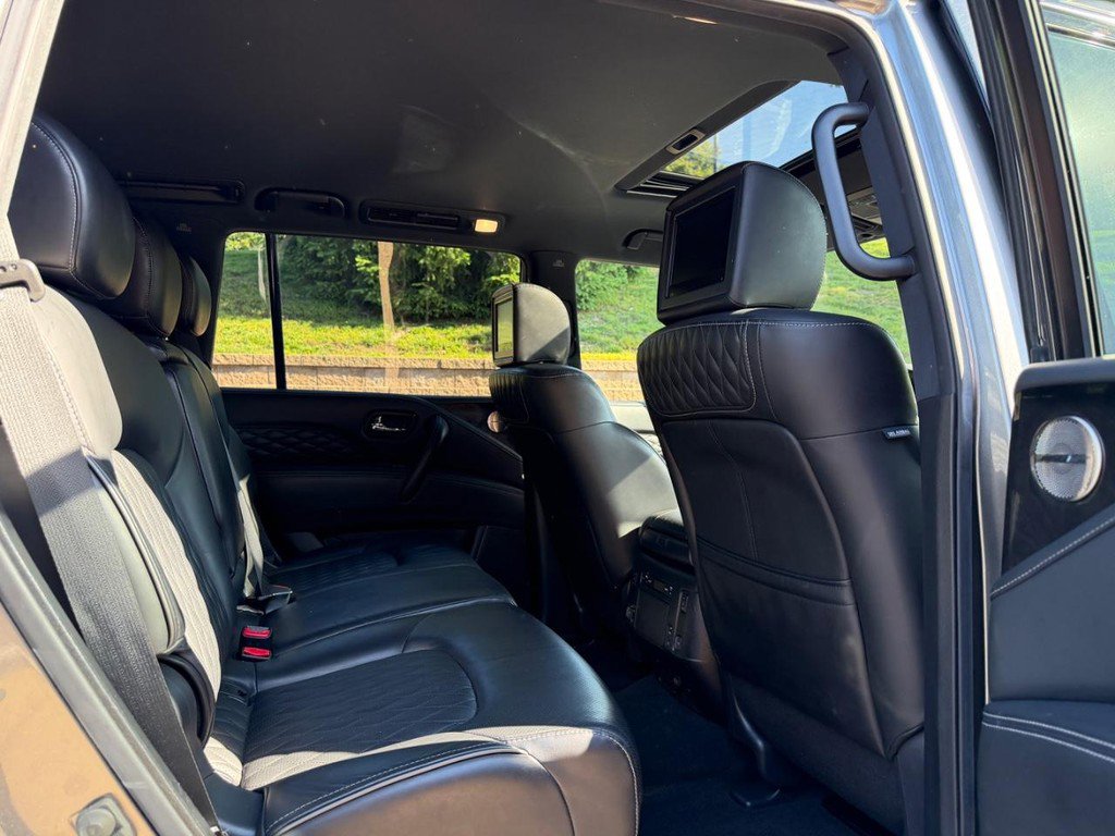 Used 2021 INFINITI QX80 Sensory w/ Cargo Package AWD/4WD image 10