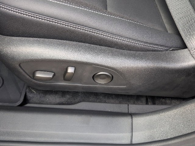 New 2025 Chevrolet Blazer EV LT image 15