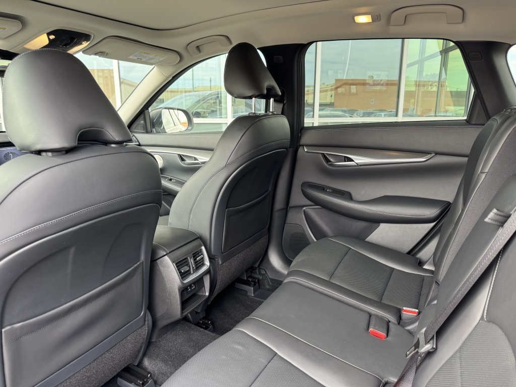 Used 2024 INFINITI QX50 Luxe w/ Cargo Package FWD image 36
