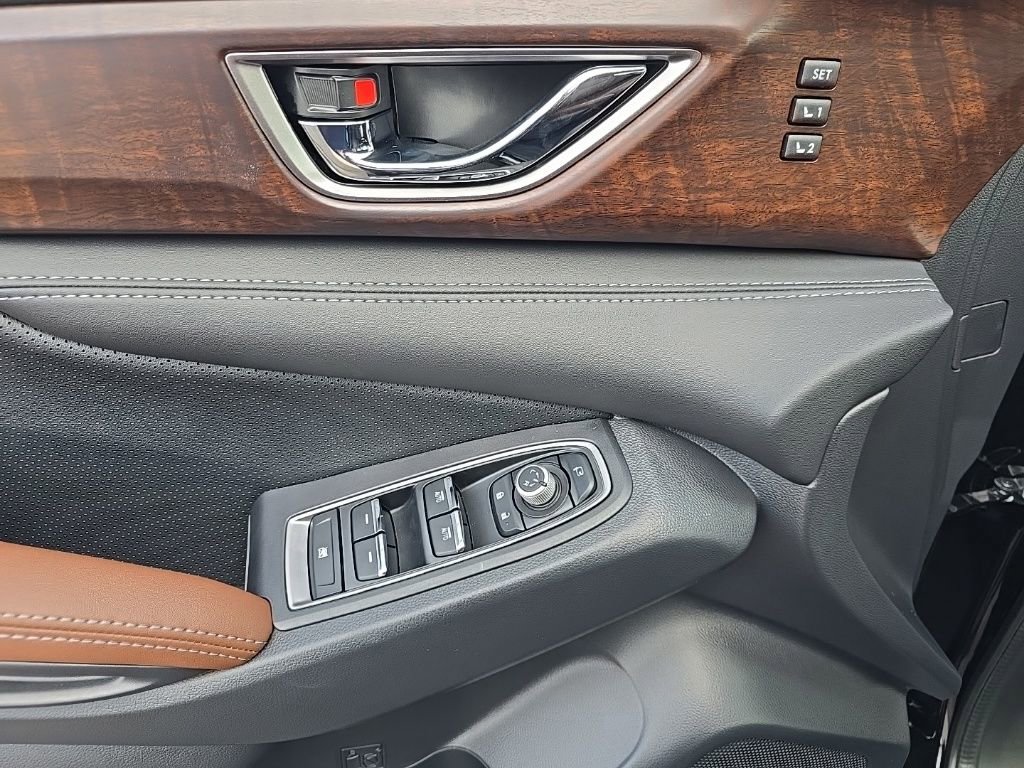 New 2025 Subaru Ascent Touring w/ Popular Package #2 image 18