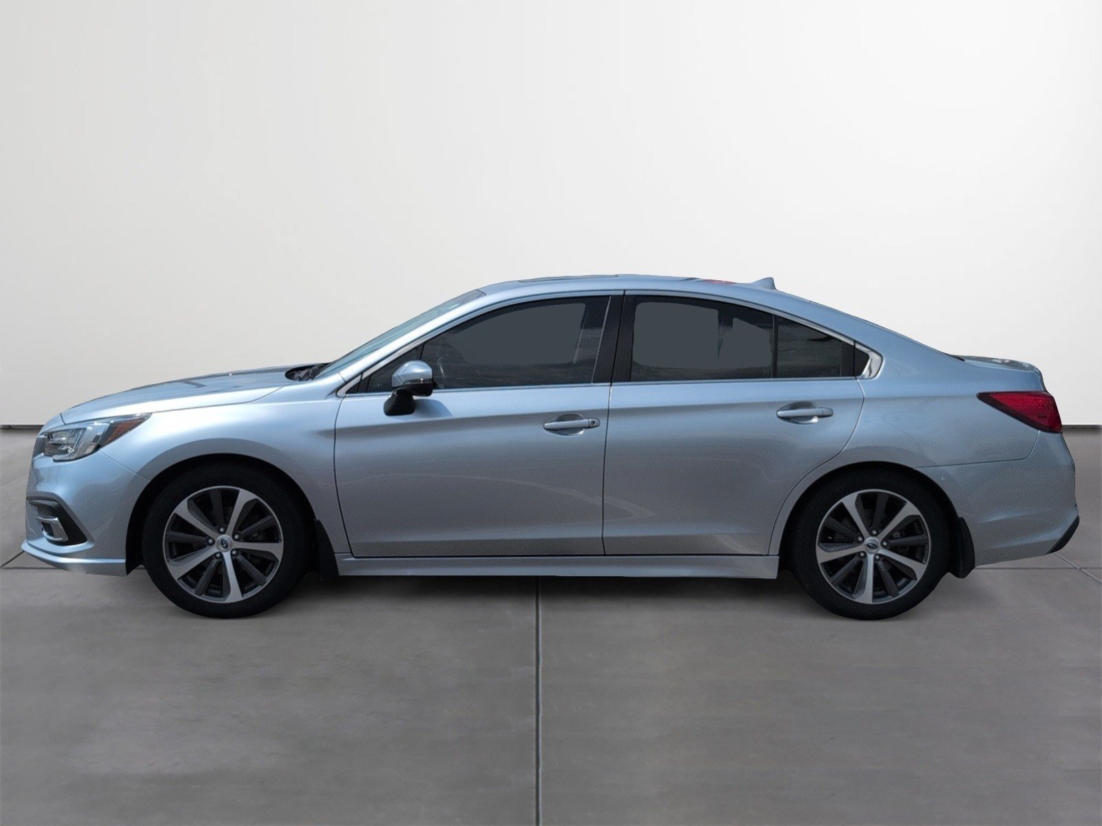Used 2018 Subaru Legacy 2.5i Limited AWD/4WD image 3