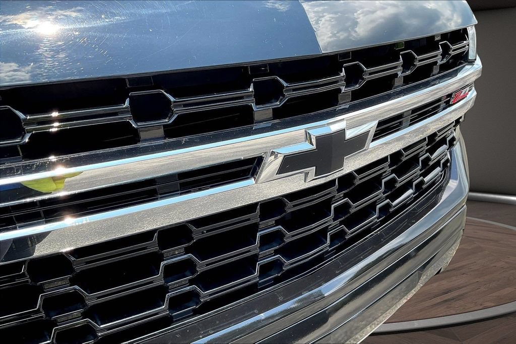Used 2021 Chevrolet Tahoe Z71 w/ Rear Media and Nav Package AWD/4WD image 37