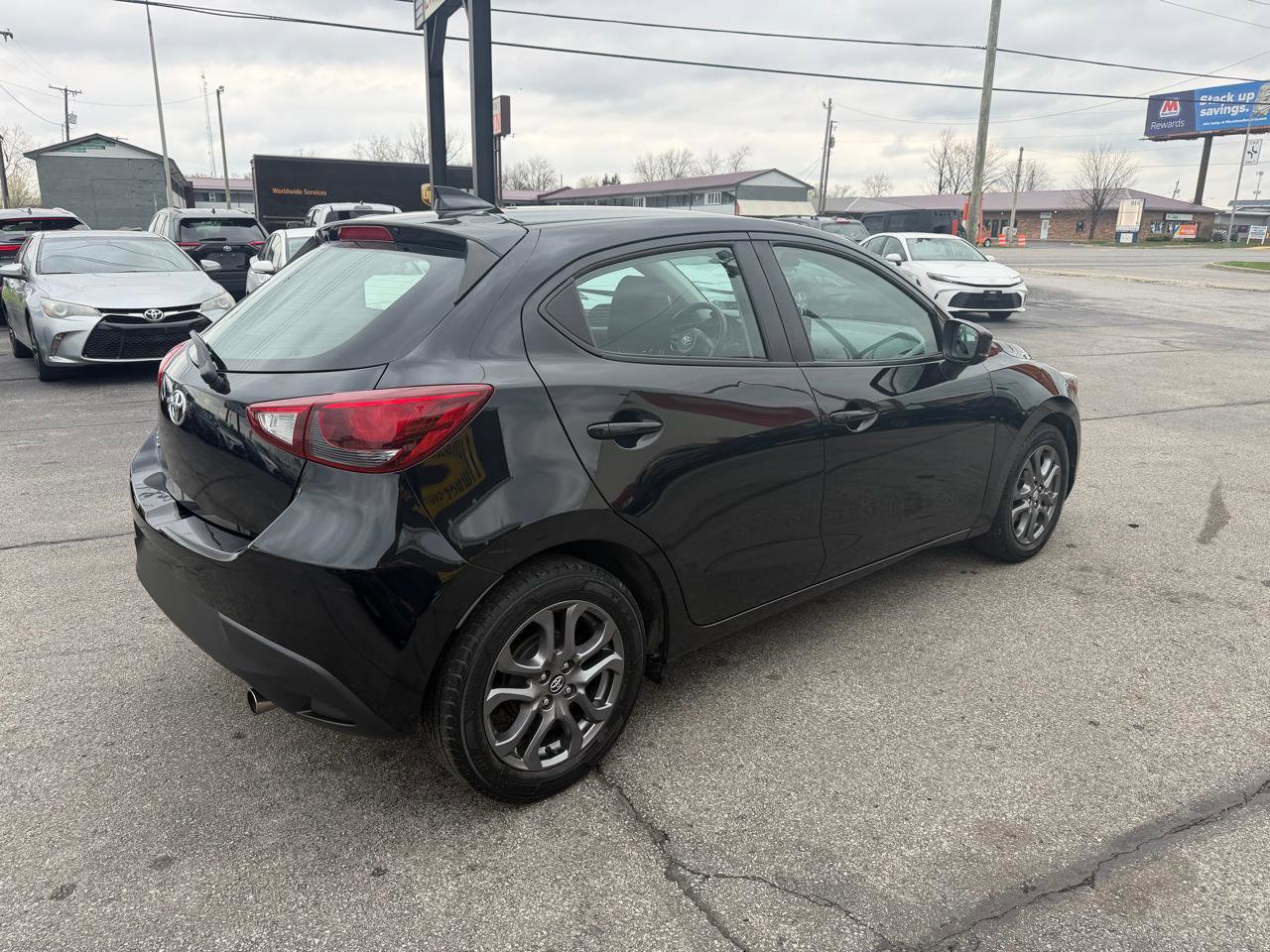Used 2020 Toyota Yaris LE FWD image 6