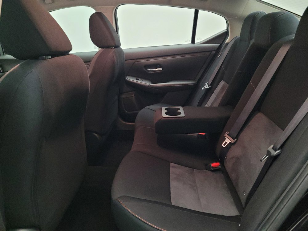 Used 2022 Nissan Sentra SR w/ Lighting Package FWD image 18
