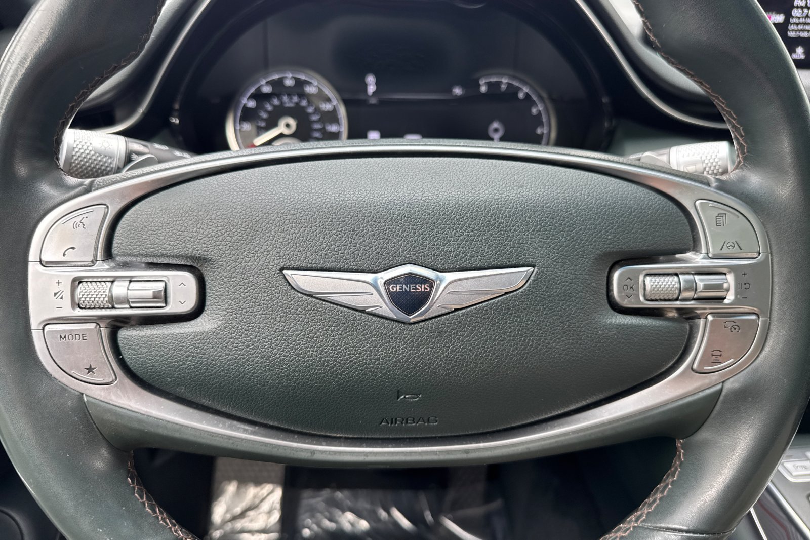 Used 2023 Genesis GV70 2.5T w/ Advanced Package AWD/4WD image 25