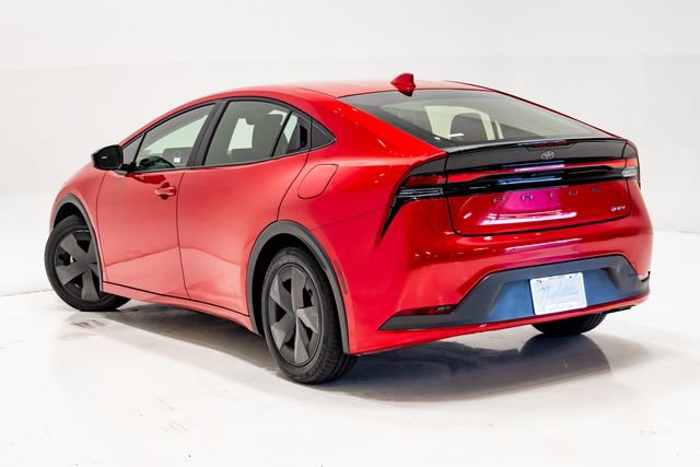 Used 2025 Toyota Prius LE FWD image 25
