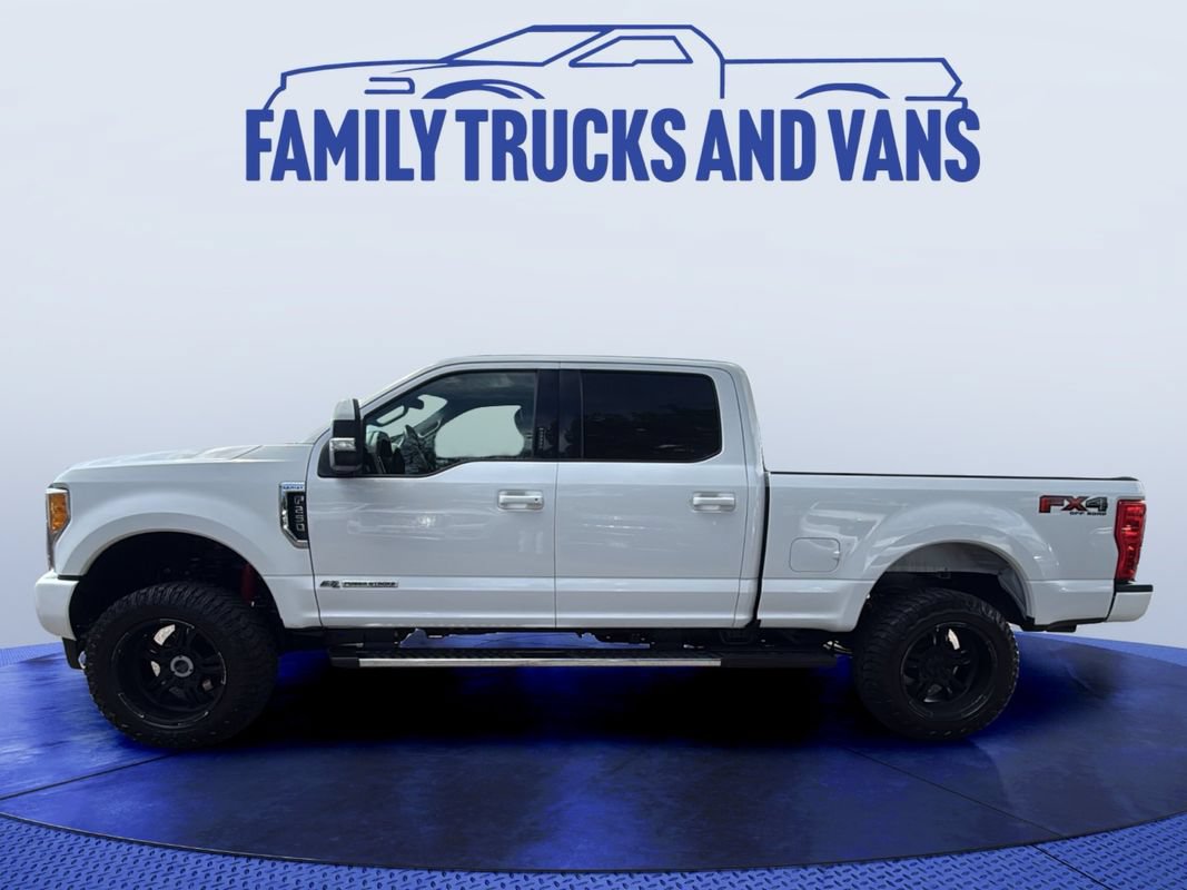 Used 2017 Ford F250 Lariat w/ Lariat Value Package AWD/4WD image 2