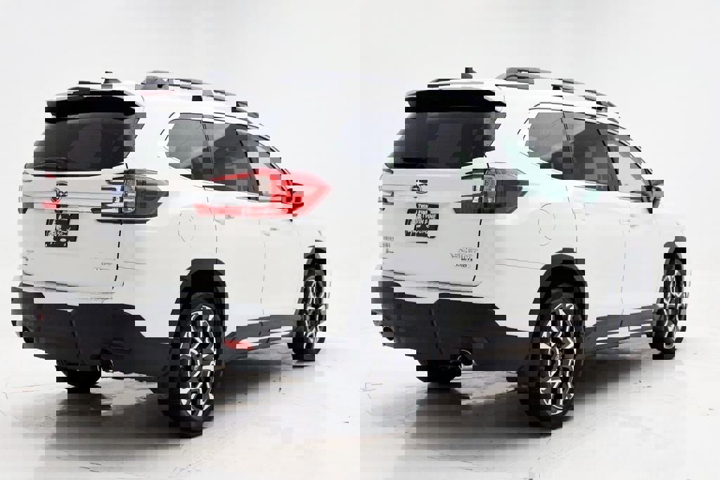 Used 2024 Subaru Ascent Limited image 8