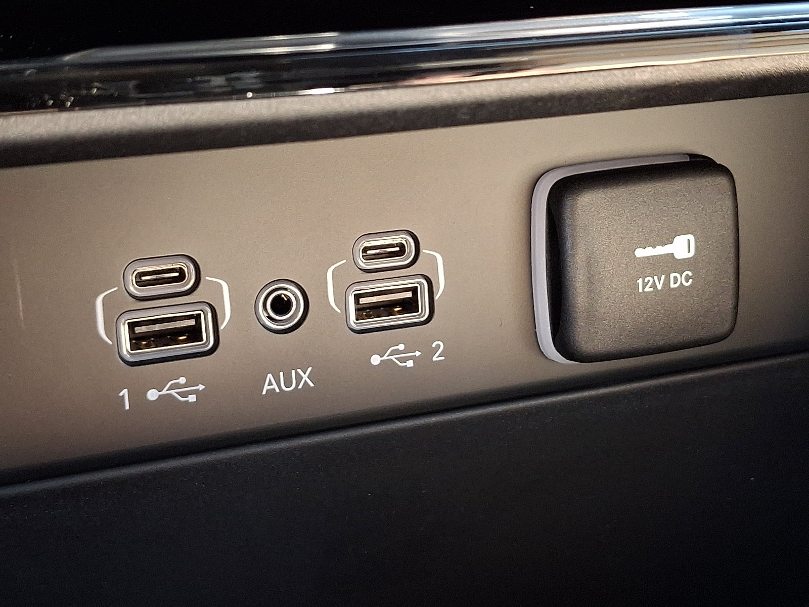 New 2026 Jeep Grand Cherokee Limited AWD/4WD image 16