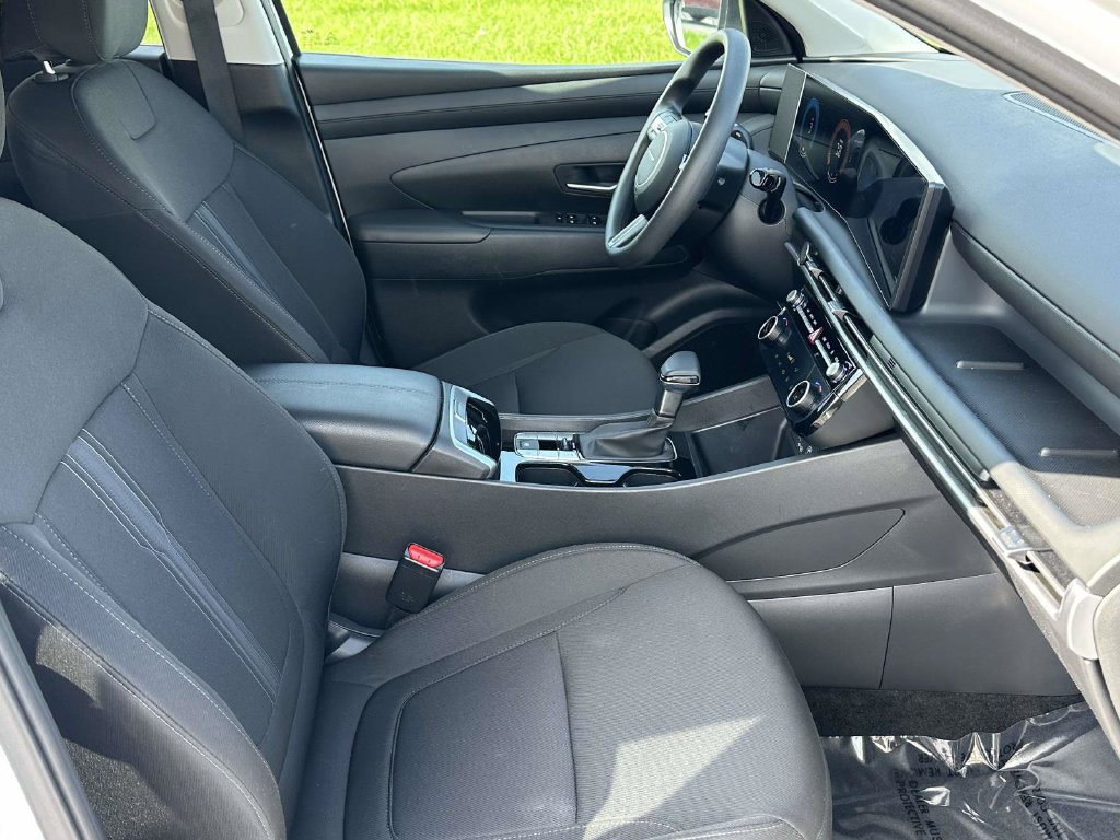 Certified 2025 Hyundai Tucson SEL AWD/4WD image 10