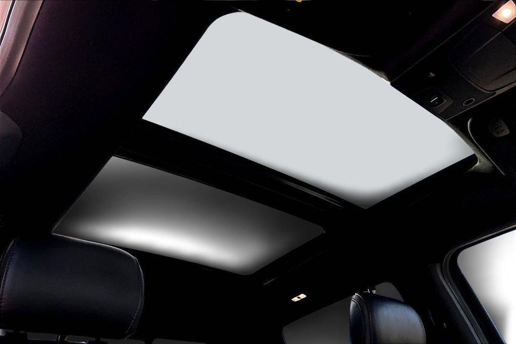 Used 2019 Ford F150 Platinum w/ Equipment Group 701A Luxury image 17