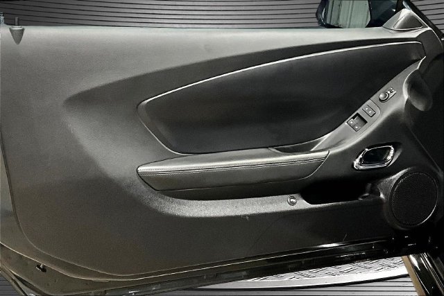 Used 2015 Chevrolet Camaro Z/28 RWD image 17