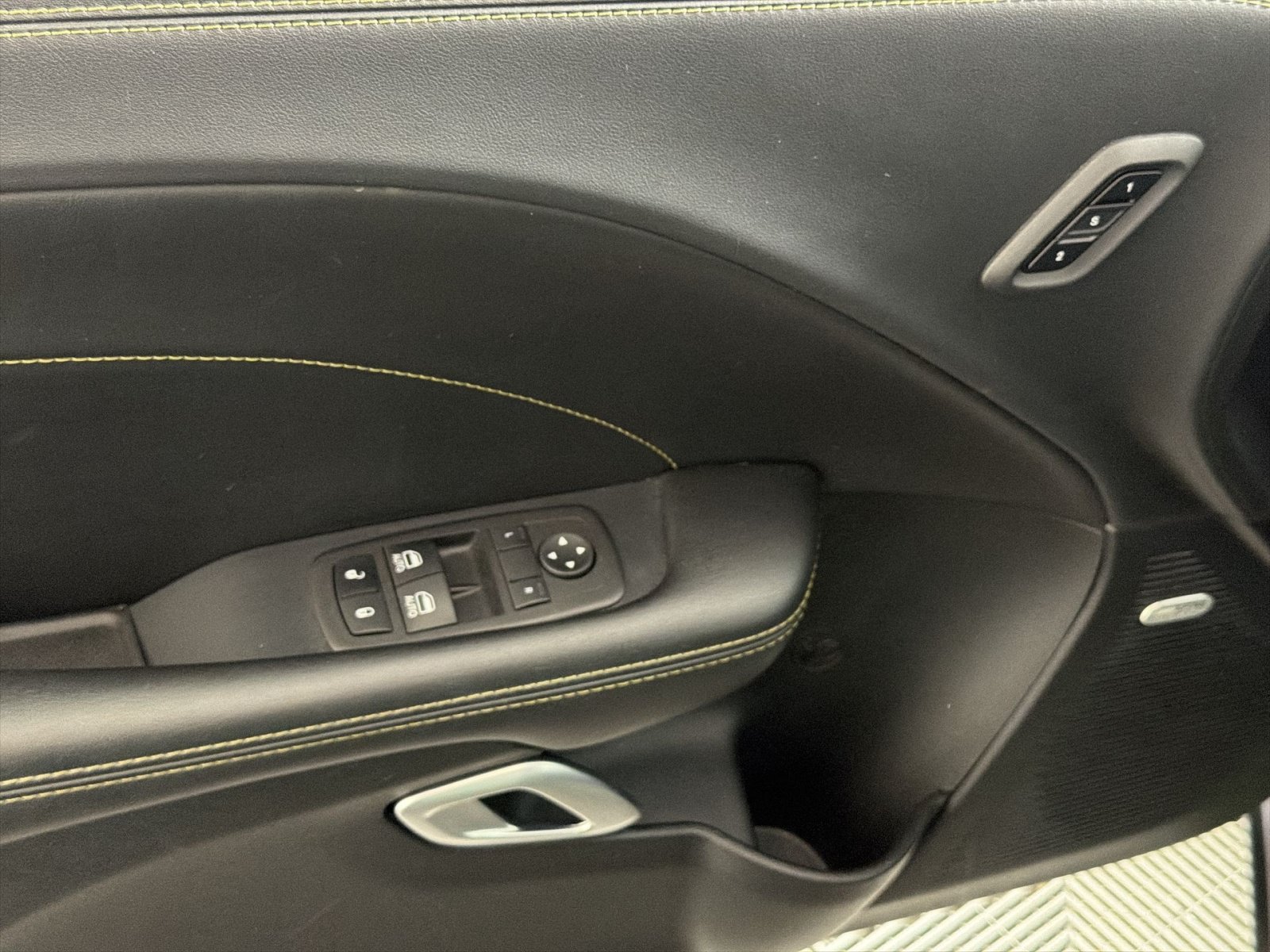 Used 2023 Dodge Challenger R/T Scat Pack RWD image 15