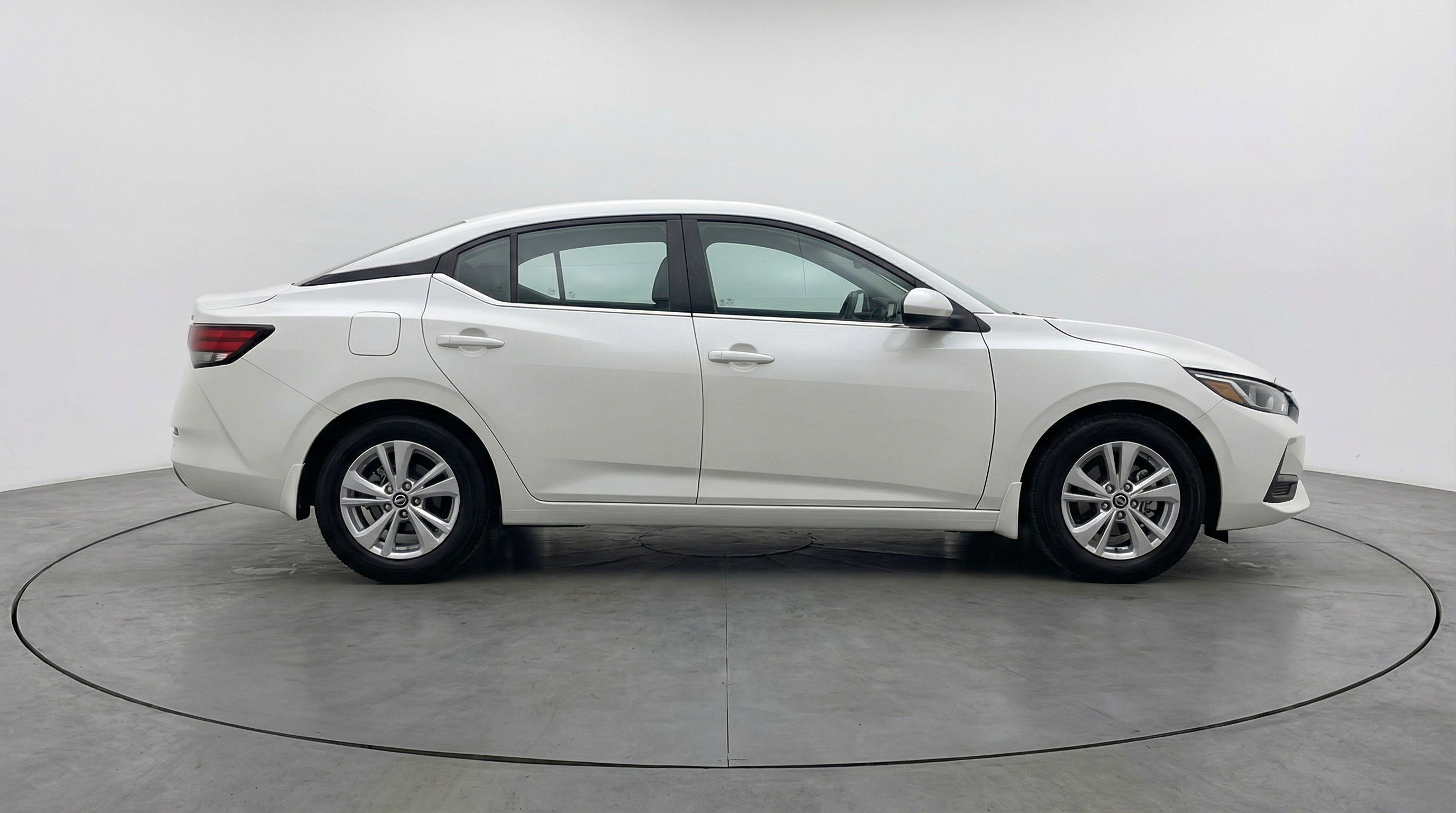 Used 2025 Nissan Sentra S FWD image 11