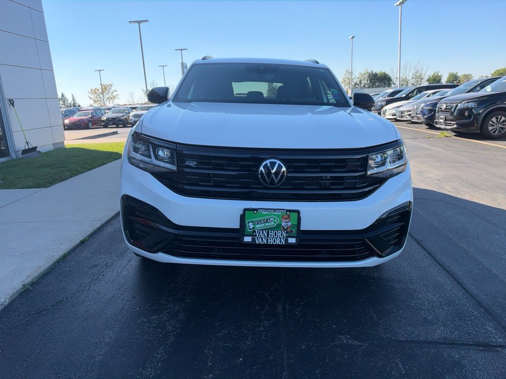 Used 2023 Volkswagen Atlas Cross Sport SEL R-Line AWD/4WD image 3