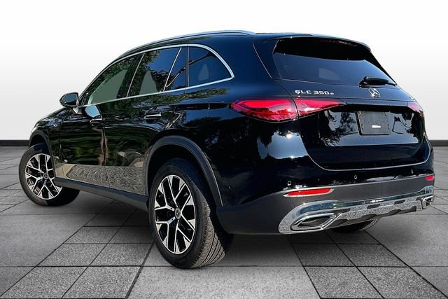 Certified 2025 Mercedes-Benz GLC 350e 4MATIC image 4