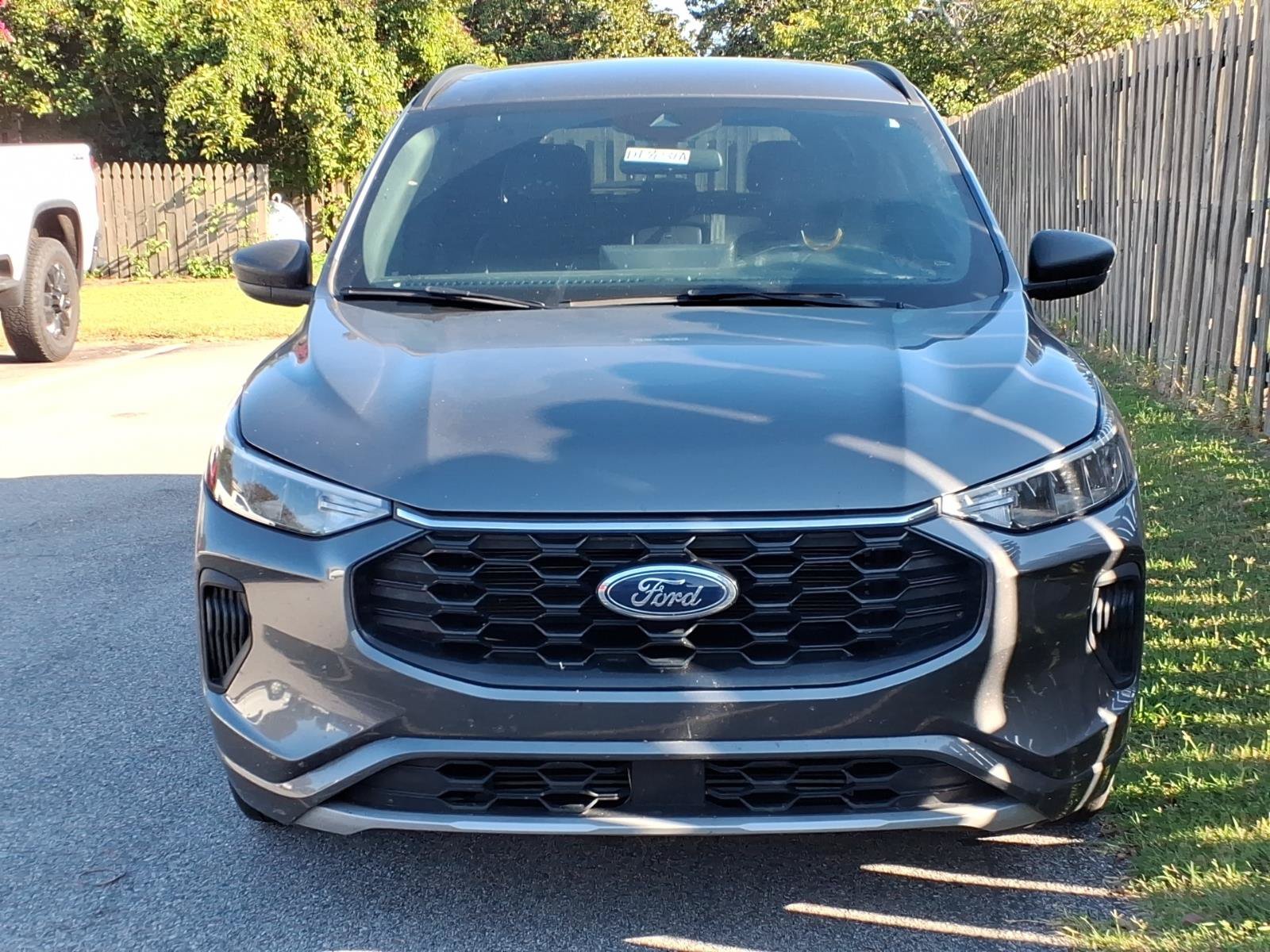 Used 2023 Ford Escape ST-Line w/ Tech Pack #1 FWD image 2