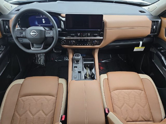 New 2026 Nissan Pathfinder Platinum FWD image 18