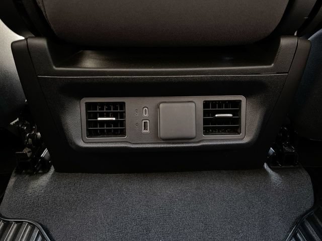 Used 2025 GMC Sierra 3500 SLE w/ Preferred Package AWD/4WD image 21