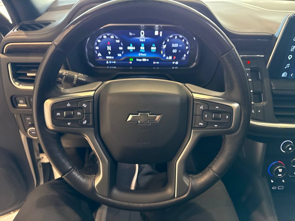 Used 2023 Chevrolet Suburban Z71 w/ Luxury Package AWD/4WD image 34