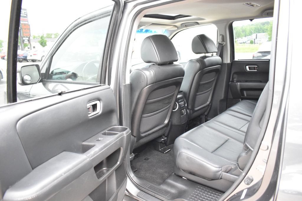 Used 2010 Honda Pilot Touring image 22