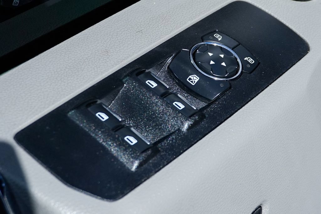 Used 2021 Ford F350 XLT AWD/4WD image 16