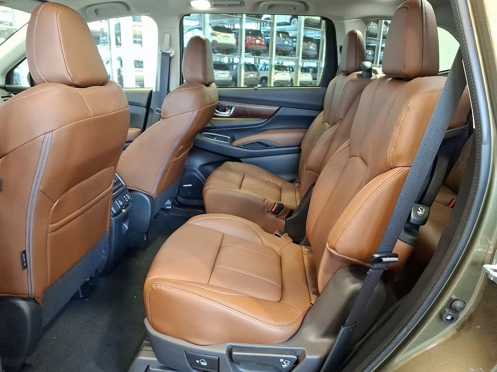New 2025 Subaru Ascent Touring image 9