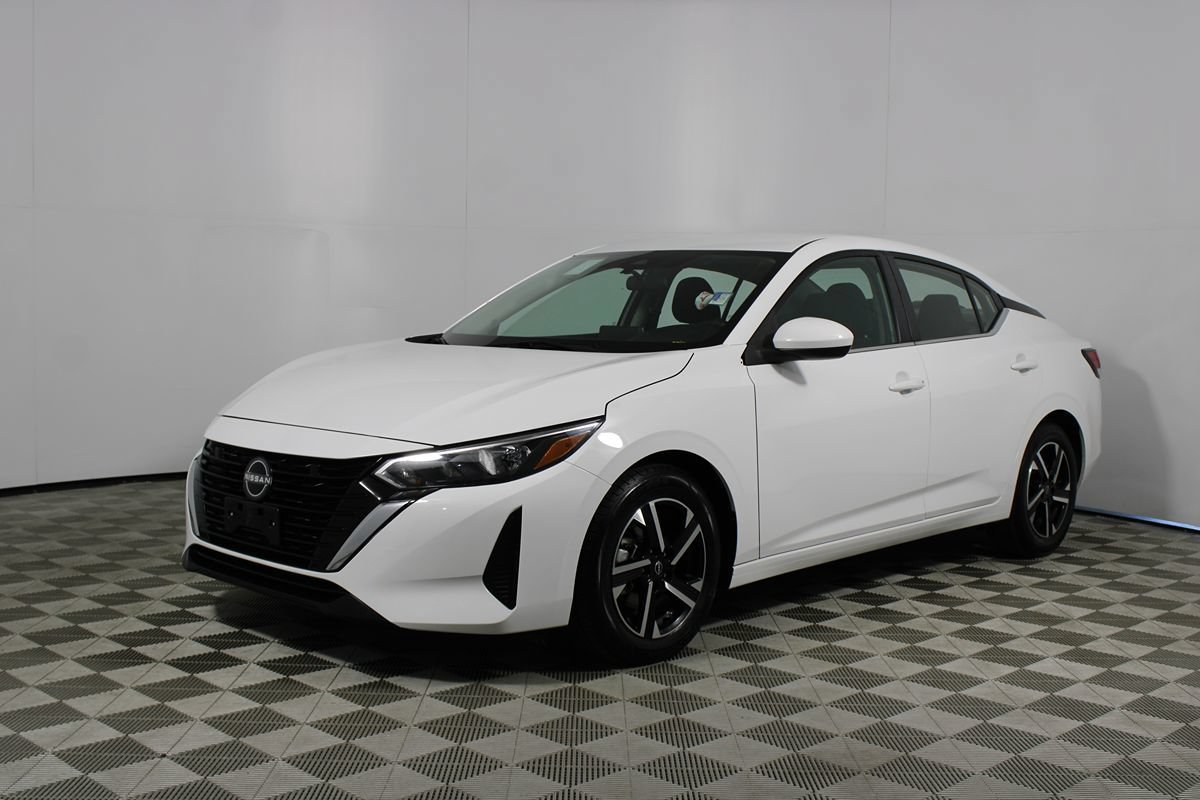 Used 2024 Nissan Sentra SV FWD image 3