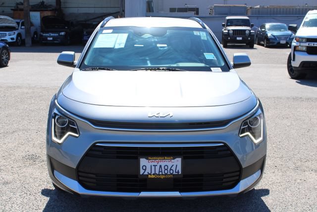 Used 2024 Kia Niro EX FWD image 2
