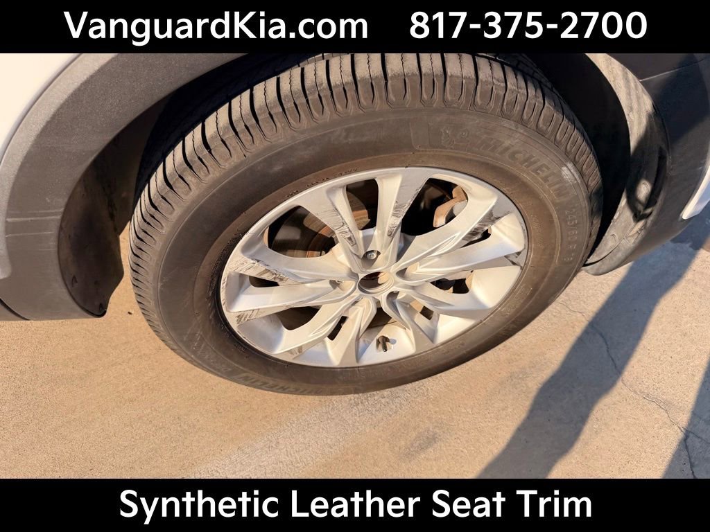 Used 2022 Kia Telluride LX image 11