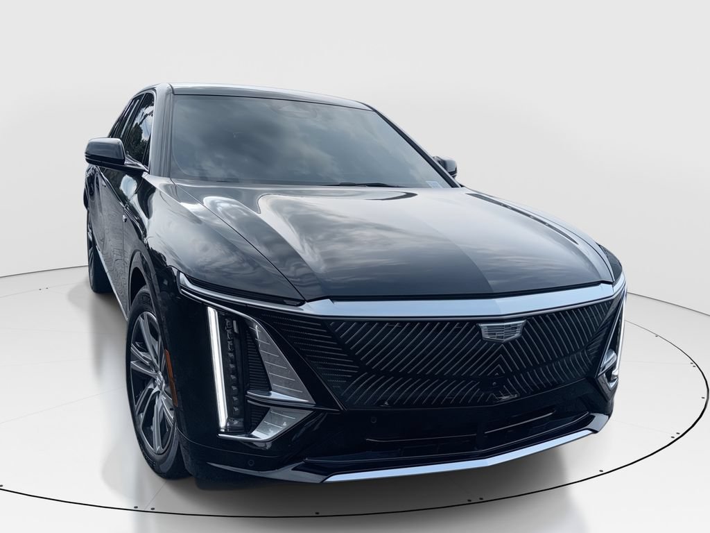 Used 2023 Cadillac Lyriq AWD image 1