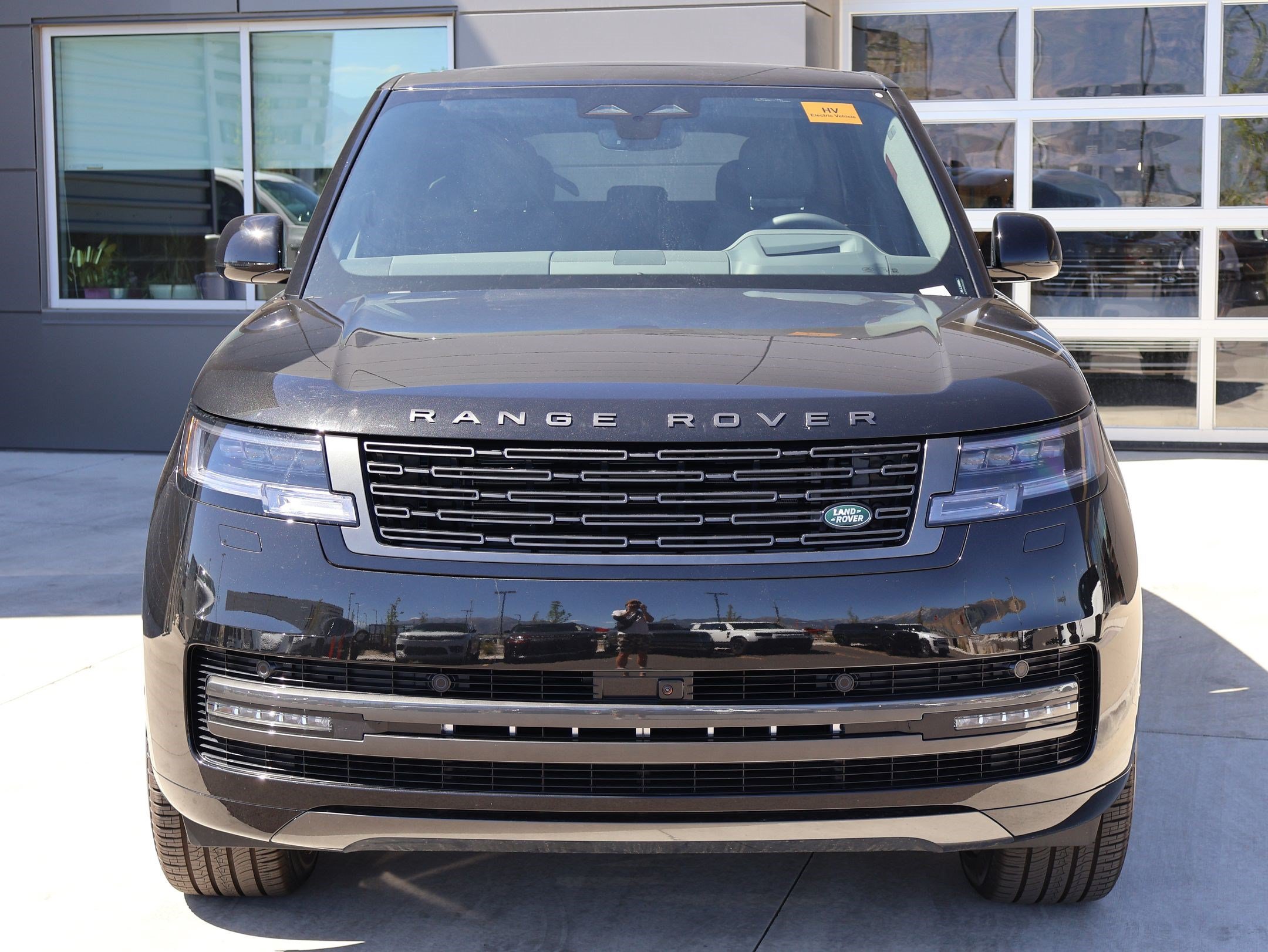 New 2026 Land Rover Range Rover SE AWD/4WD image 2