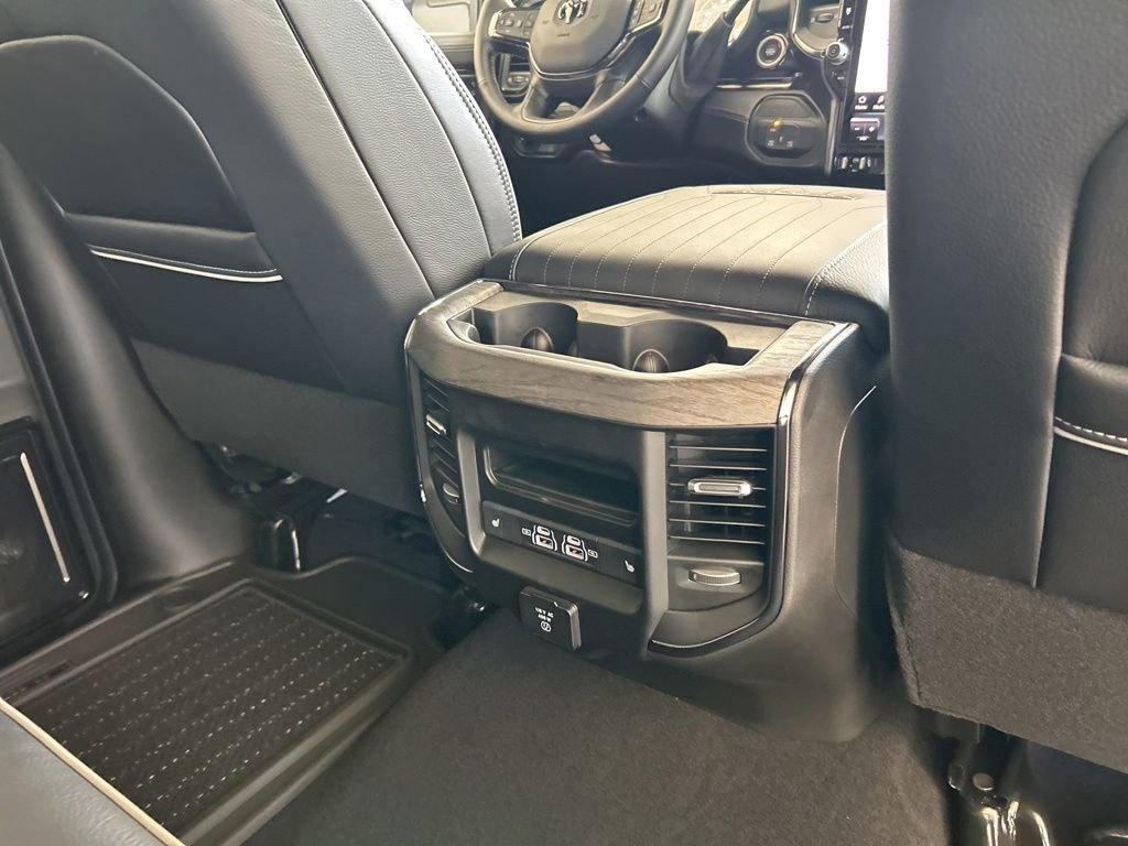 New 2025 RAM 2500 Limited AWD/4WD image 35