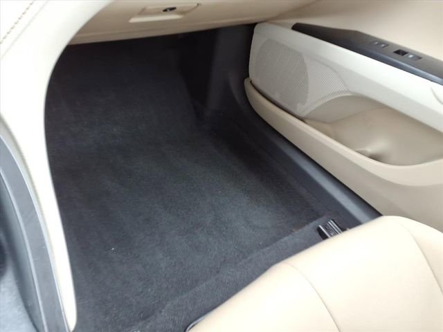 Used 2019 Toyota Camry LE image 29