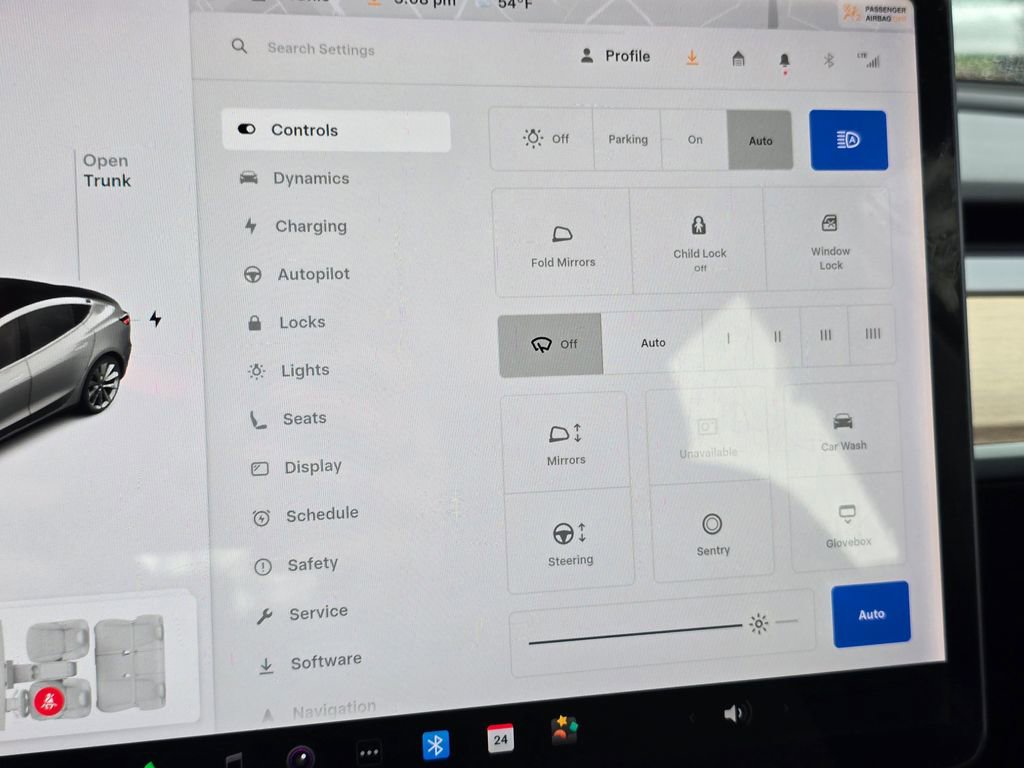 Used 2018 Tesla Model 3 Long Range image 28