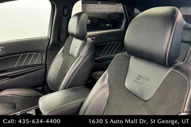 Used 2019 Ford Edge ST image 16