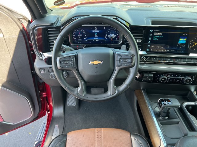 Certified 2025 Chevrolet Silverado 1500 High Country AWD/4WD image 15